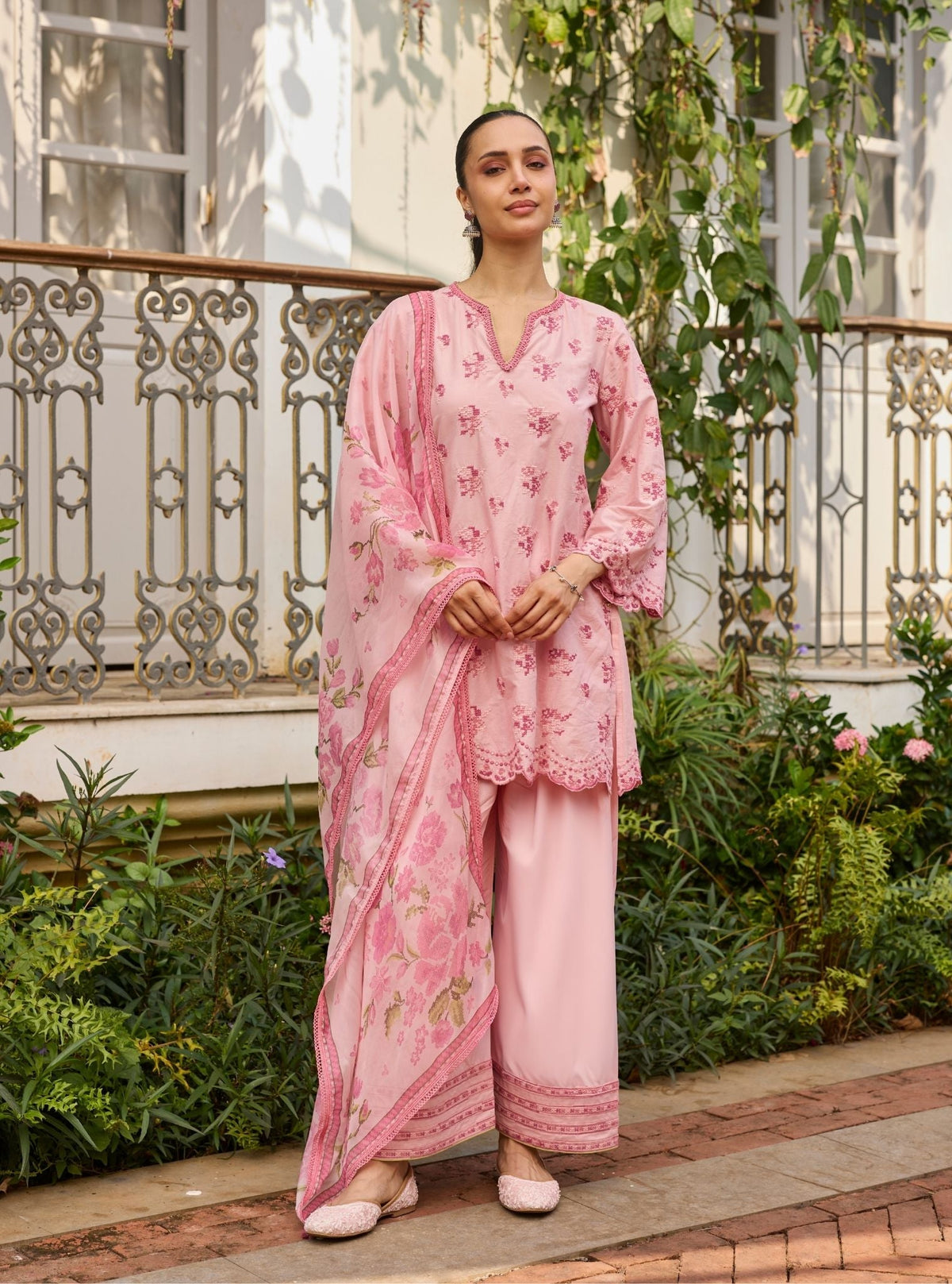 Ishita Pink Printed Cotton Suit Set