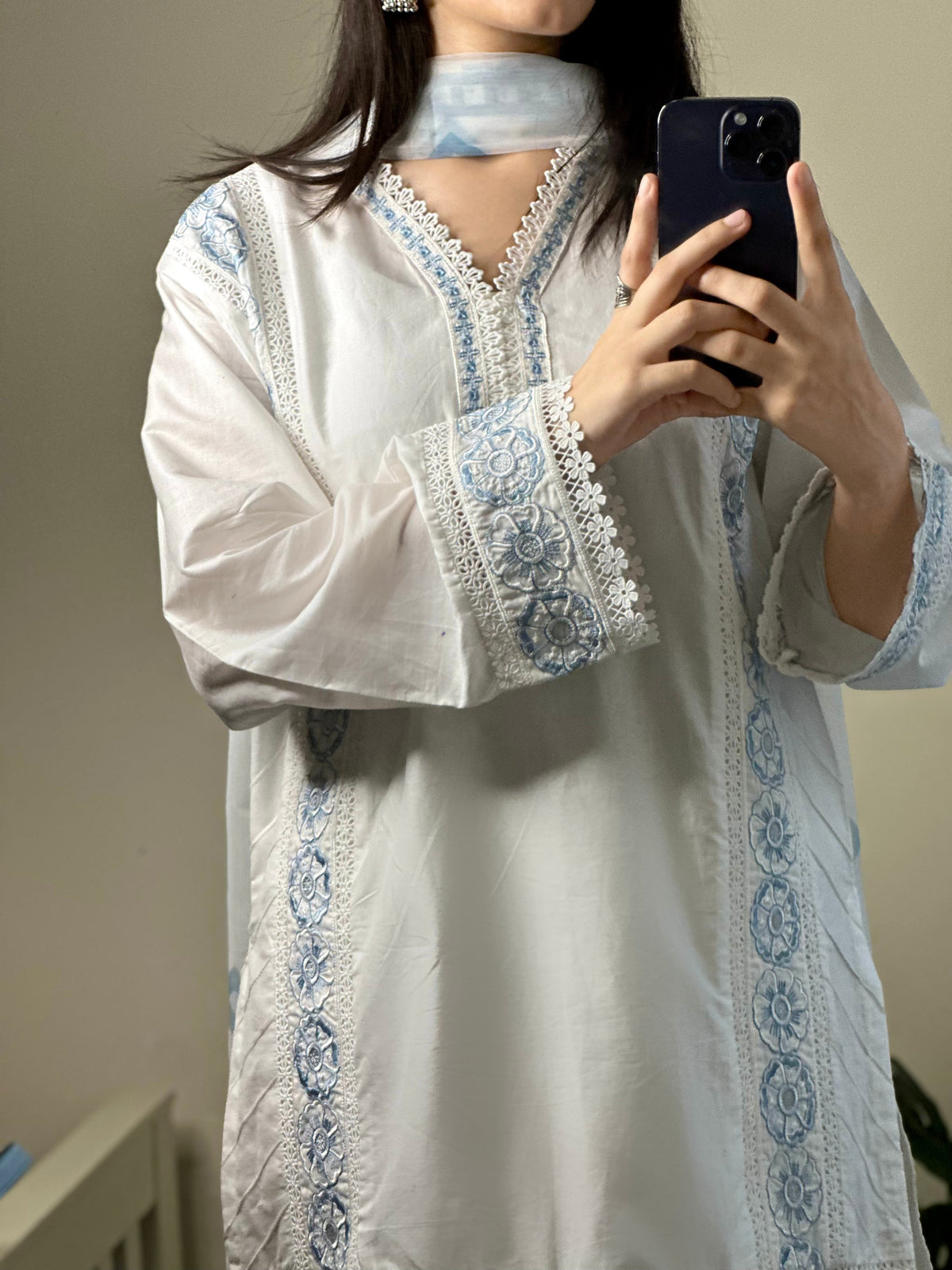 Aarisha Ivory Blue Embroidered Cotton Kurta Set