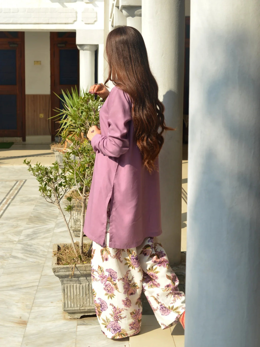 Neyara Noir Farshi Set