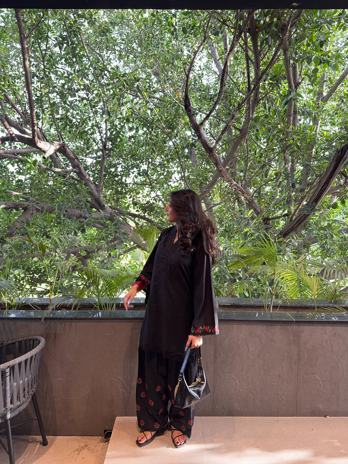 Vanya Noir Bloom Farshi Set