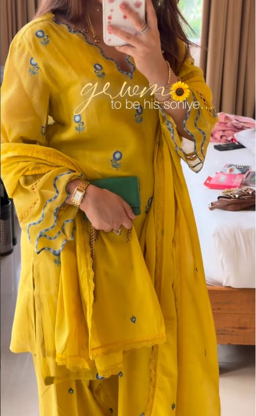 Gulzar Farshi Shalwar Collection